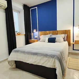 https://apartamento-junto-a-calle-larios.1costadelsol.com