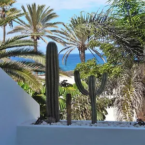 Beautiful Beachfront Apartment
